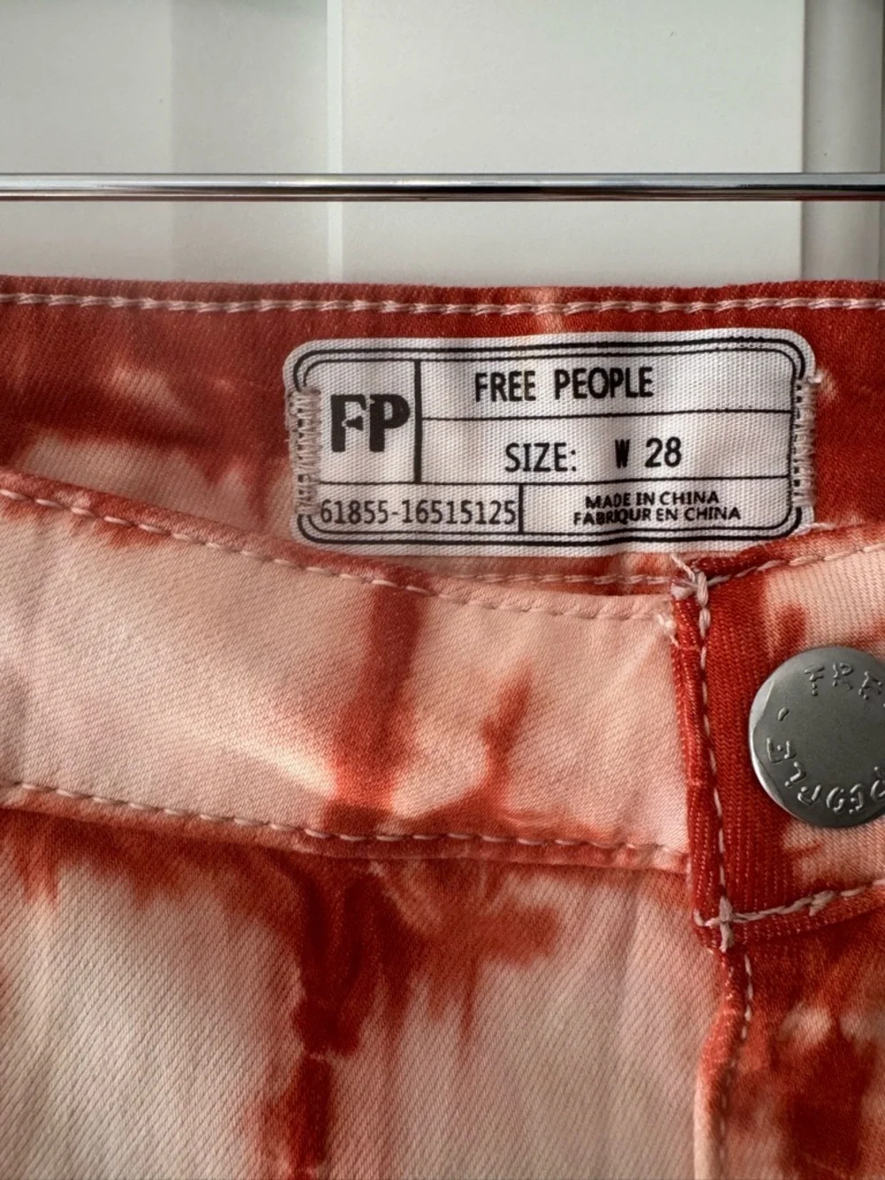 Free People We The Free Just Float Flare Jeans‎ Tie-Dye Red Orange Boho Sz:28 - Picture 6 of 8